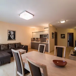 Just Apartment